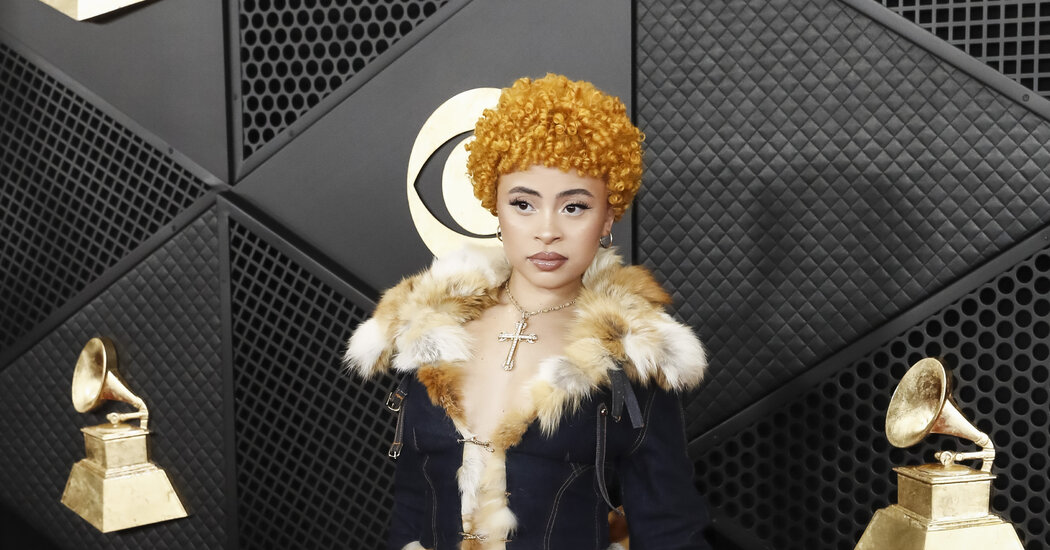 Ice Spice aux Grammys : la marque Y2K Baby Phat fait son retour