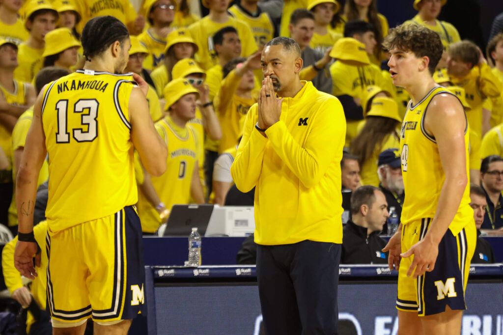 Pour Juwan Howard et le basket-ball du Michigan, les faits indiquent que la patience pourrait bientôt s’épuiser