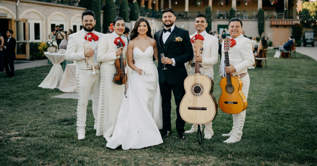 Comment le Mariachi, une norme de mariage mexicaine, évolue vers une nouvelle ère