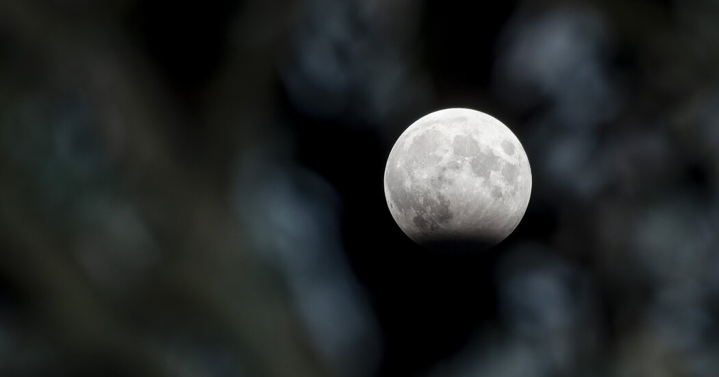 Éclipse pénombrale de Lune : comment et quand la regarder